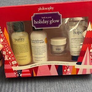 Philosophy Holiday Glow Skincare Set